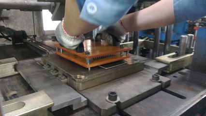 &ldquo;閥芯總成&rdquo;五金包膠產品成功實例